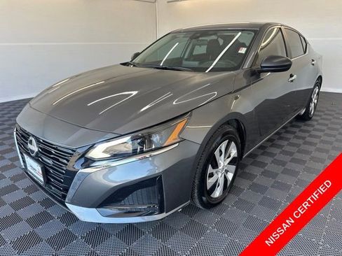 Certified 2025 Nissan Altima 2.5 S FWD image 12
