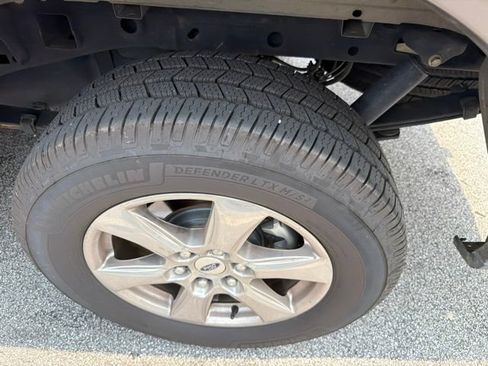 Used 2019 Ford F150 XLT w/ Equipment Group 302A Luxury RWD image 13