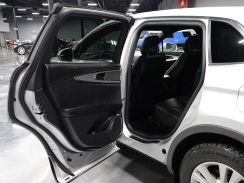 Used 2016 Lincoln MKX Premiere AWD/4WD image 17