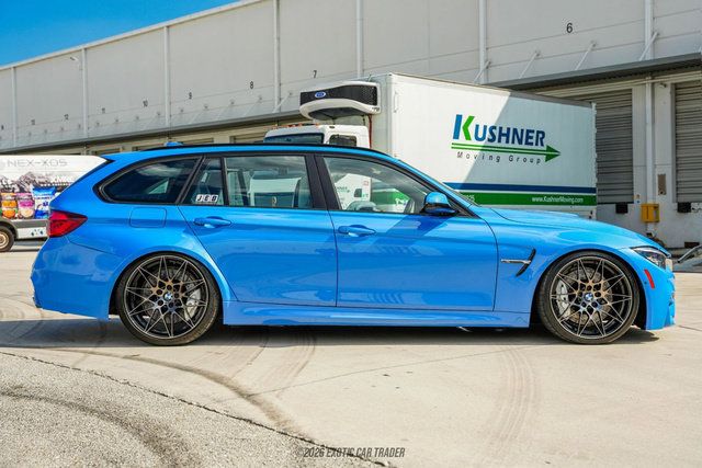 Used 2014 BMW 328i xDrive Wagon AWD/4WD image 9