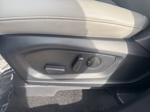 New 2026 Ford Explorer Active w/ Active Comfort Package image 23