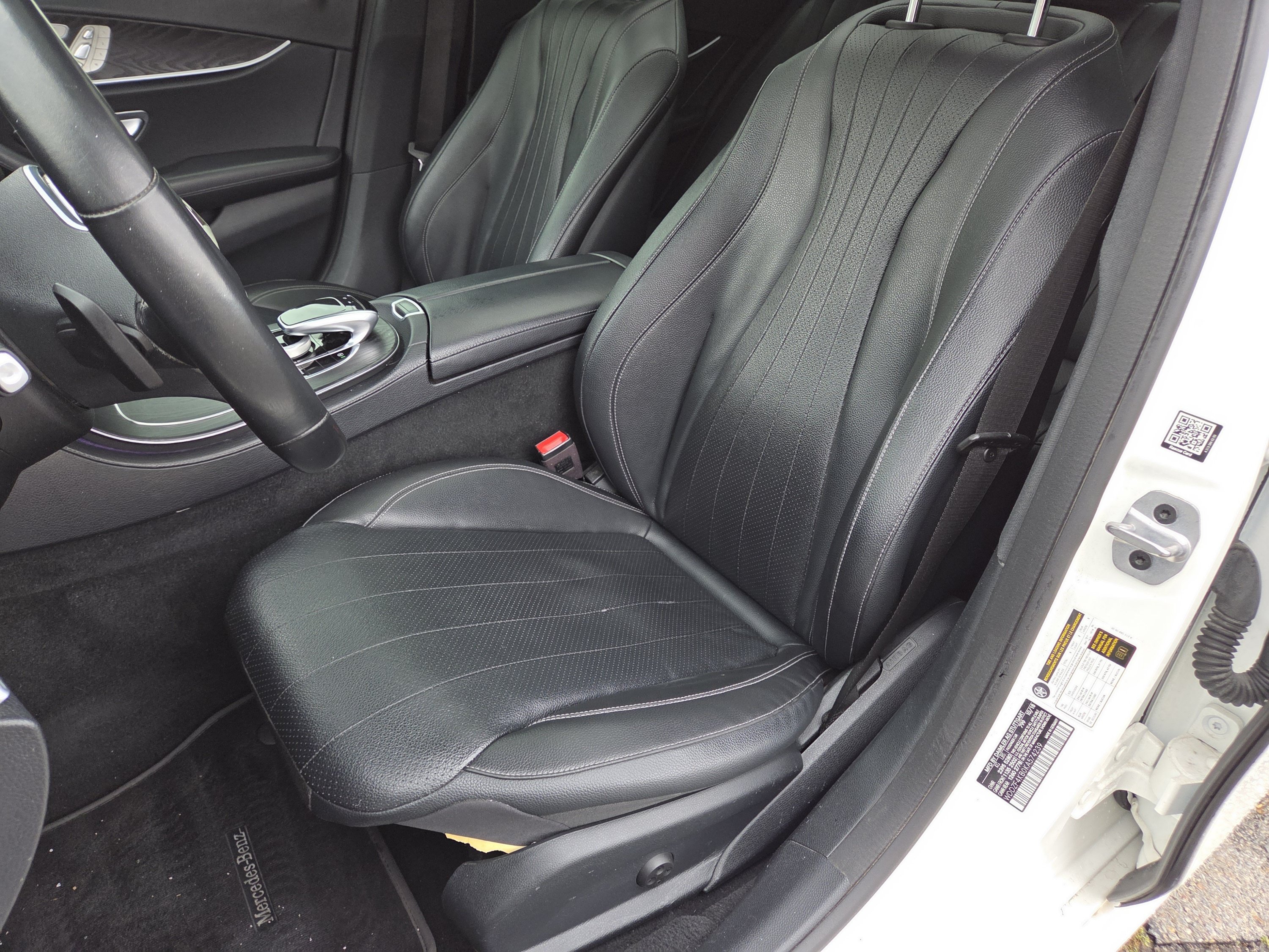 Used 2019 Mercedes-Benz E 300 4MATIC image 6