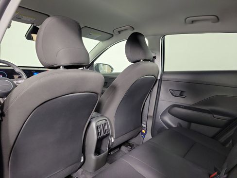 New 2025 Hyundai Kona SEL AWD/4WD image 33