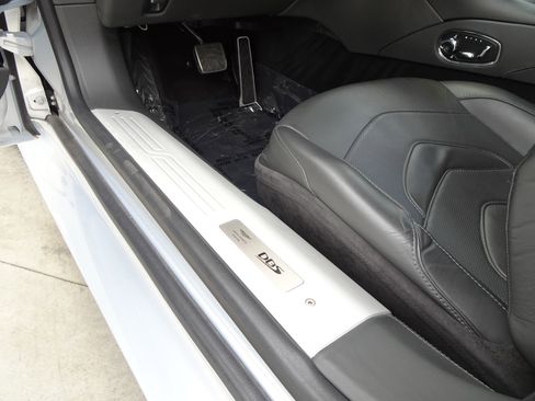 Used 2019 Aston Martin DBS Superleggera image 21