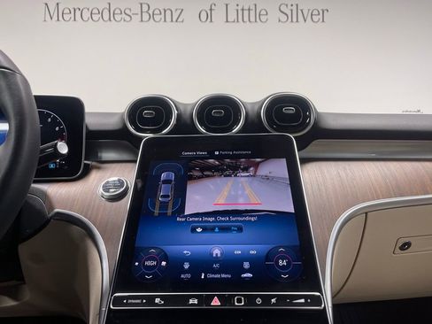 Used 2025 Mercedes-Benz C 300 4MATIC Sedan image 34