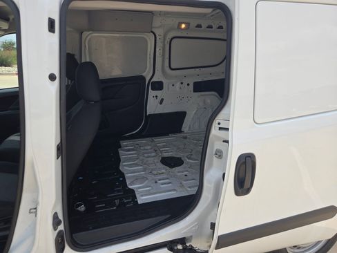 Used 2022 RAM ProMaster City Tradesman FWD image 22