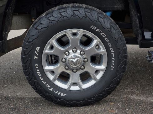 Used 2019 RAM 2500 Laramie image 5