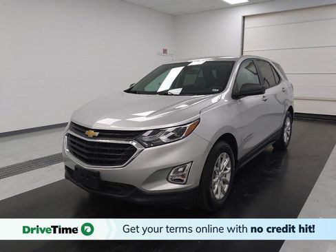 Used 2021 Chevrolet Equinox LS w/ LS Convenience Package FWD image 1