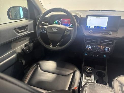 Used 2023 Ford Maverick Lariat w/ Lariat Luxury Package FWD image 19