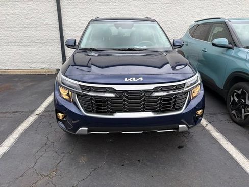 Used 2026 Kia Seltos EX w/ EX Sunroof Package AWD/4WD image 2