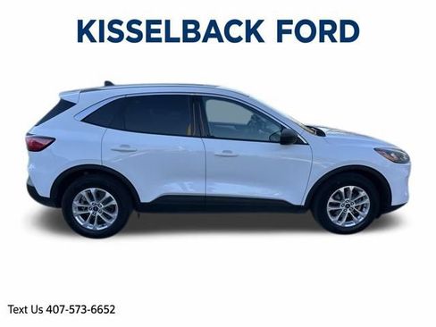 Certified 2022 Ford Escape SE image 2