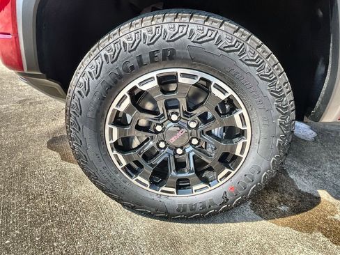 New 2026 GMC Canyon AT4 w/ Technology Plus Package image 34