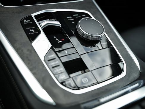 New 2026 BMW X5 xDrive40i w/ M Sport Package image 38