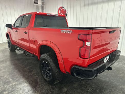 Used 2019 Chevrolet Silverado 1500 Custom Trail Boss w/ Custom Convenience Package image 9