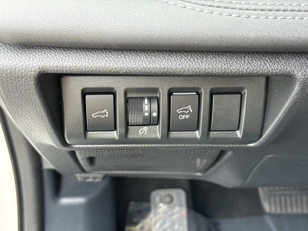 Used 2022 Subaru Outback Touring XT AWD/4WD image 46