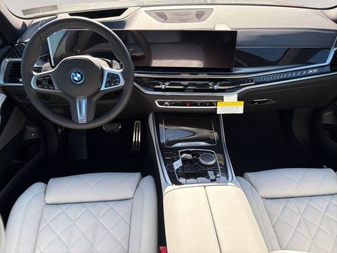 New 2026 BMW X5 xDrive50e w/ M Sport Package AWD/4WD image 10