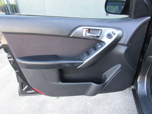 Used 2013 Kia Forte EX image 11