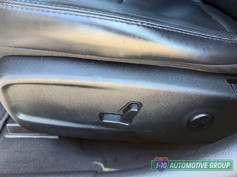 Used 2016 Chrysler 300 Limited RWD image 24