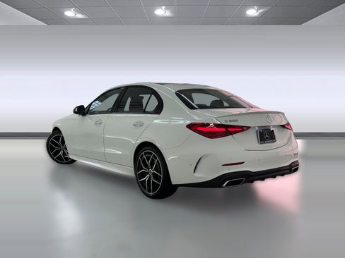 Used 2023 Mercedes-Benz C 300 Sedan image 3