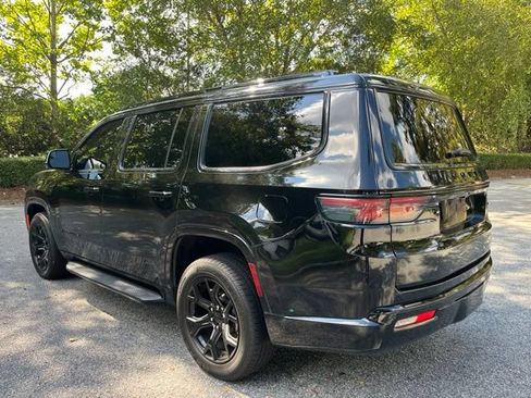 Used 2024 Jeep Wagoneer Series II w/ Convenience Group I AWD/4WD image 7