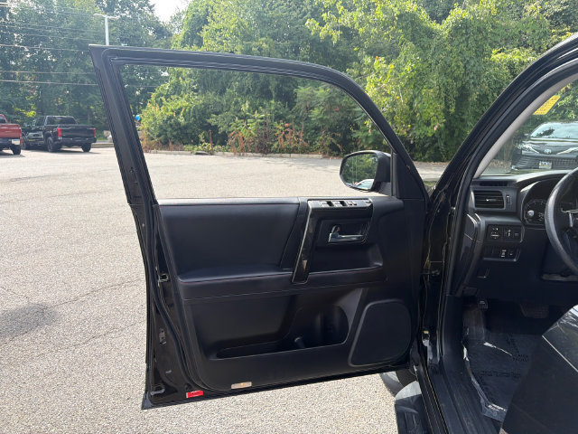 Certified 2024 Toyota 4Runner TRD Off-Road Premium w/ Moonroof Package AWD/4WD image 27
