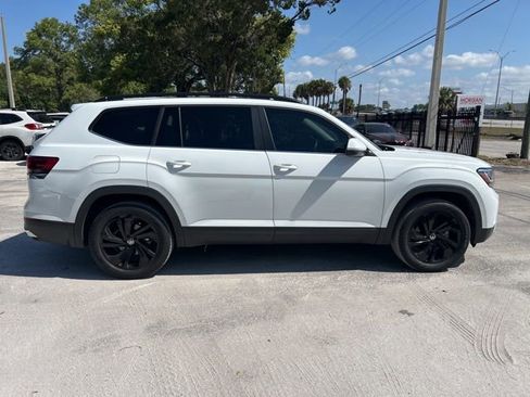 Used 2022 Volkswagen Atlas SE FWD image 19
