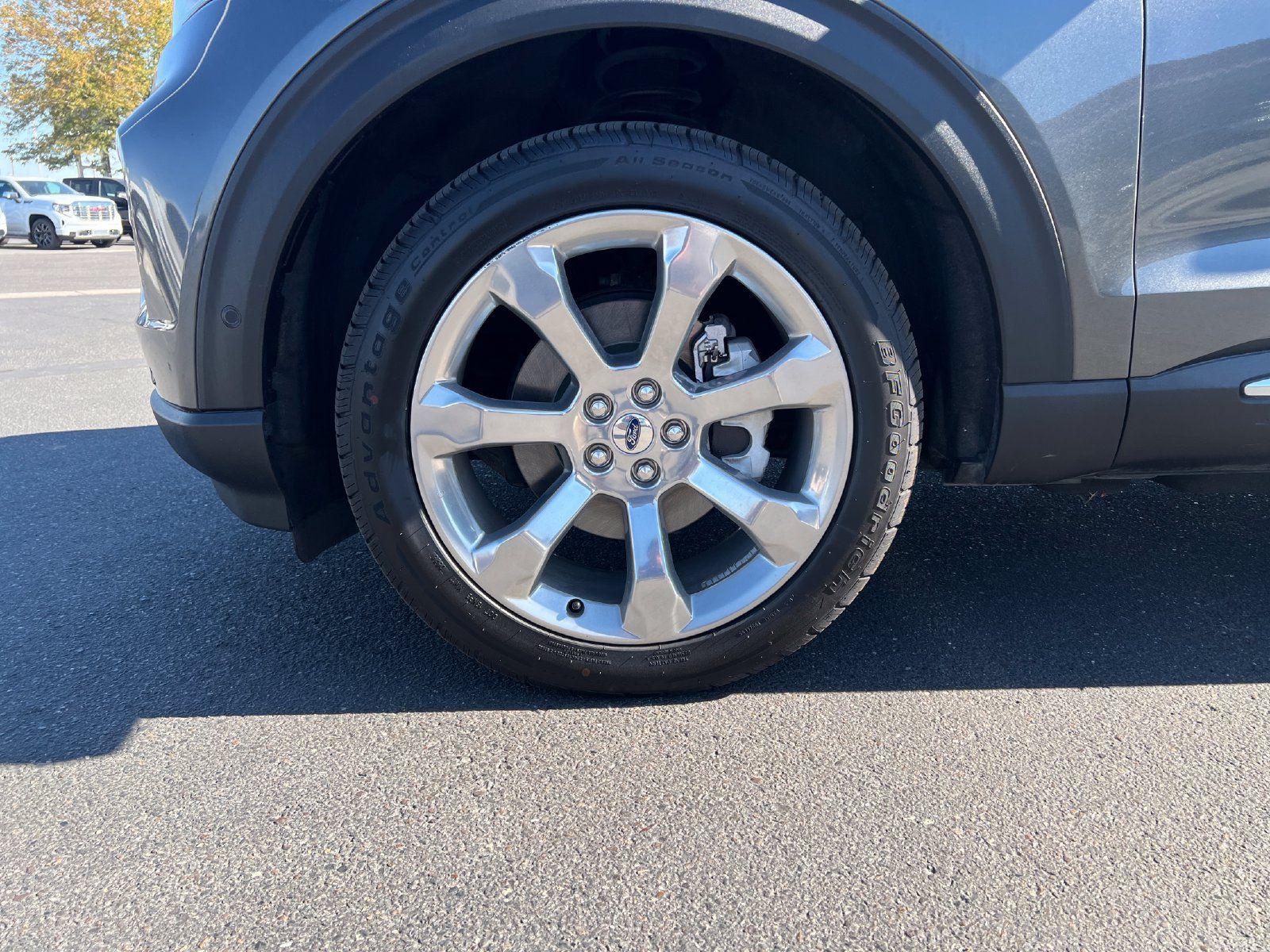 Used 2020 Ford Explorer Platinum w/ Premium Technology Package AWD/4WD image 33