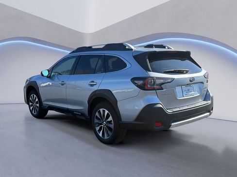 Used 2025 Subaru Outback Touring w/ Tech Package 3 image 3