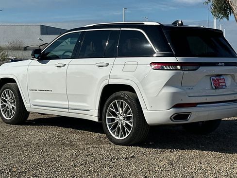 Used 2023 Jeep Grand Cherokee Summit w/ Luxury Tech Group V image 7