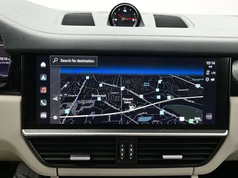 Certified 2023 Porsche Cayenne Platinum Edition AWD/4WD image 25