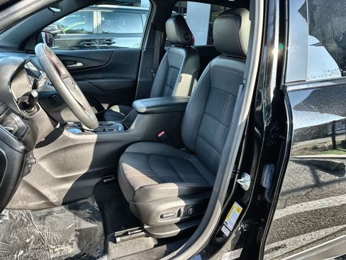 Used 2024 Chevrolet Equinox RS w/ LPO, Cargo Package FWD image 3