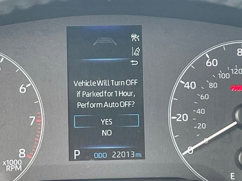 Used 2024 Toyota Corolla Cross LE image 12