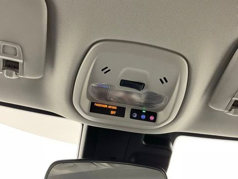 Used 2025 Chevrolet Trax LT w/ Driver Confidence Package image 25