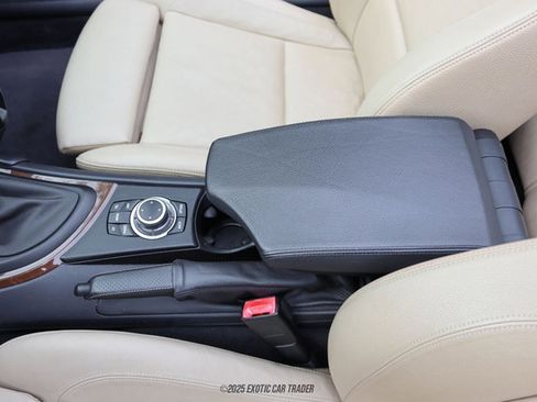 Used 2010 BMW 135i Convertible image 69