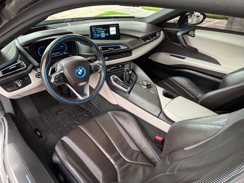 Used 2019 BMW i8 Coupe AWD/4WD image 36