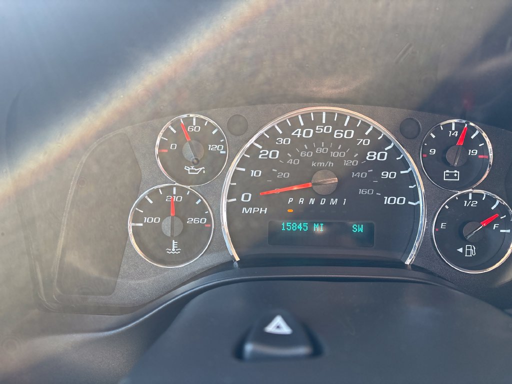 Used 2025 Chevrolet Express 3500 LT w/ LT Preferred Equipment Group RWD image 20