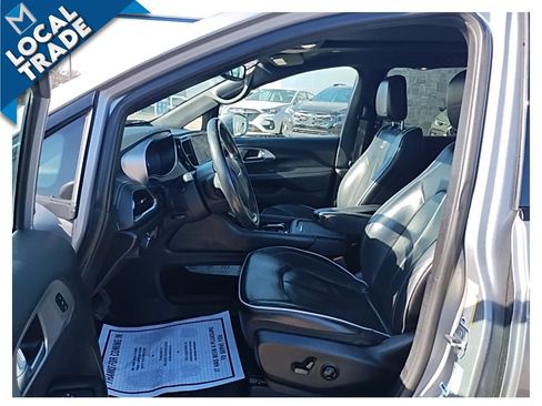Used 2021 Chrysler Pacifica Limited w/ S Appearance Package image 22