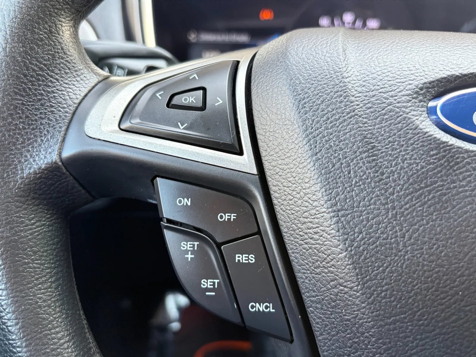 Used 2017 Ford Fusion SE FWD image 28