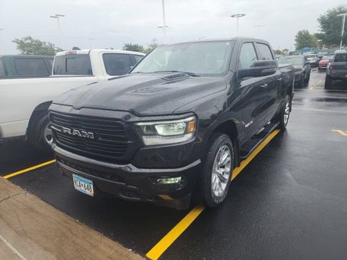 Used 2023 RAM 1500 Laramie AWD/4WD image 3