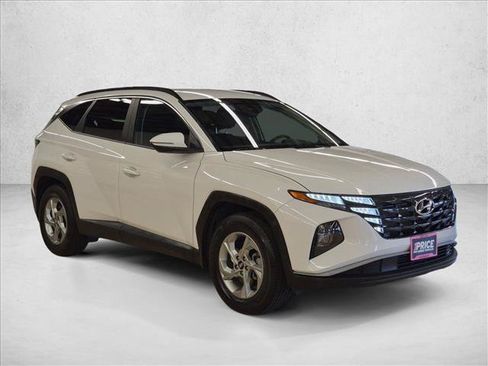 Used 2023 Hyundai Tucson SEL FWD image 3