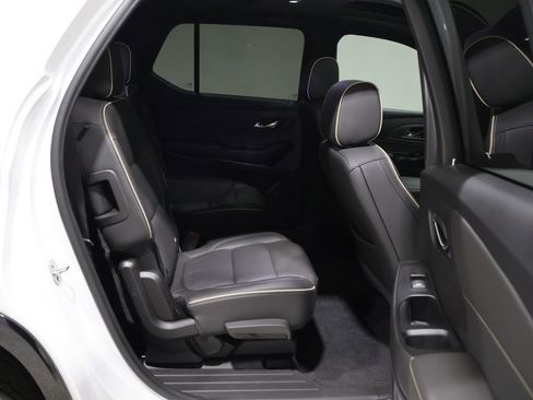 Used 2023 Chevrolet Traverse Premier w/ Redline Edition image 25