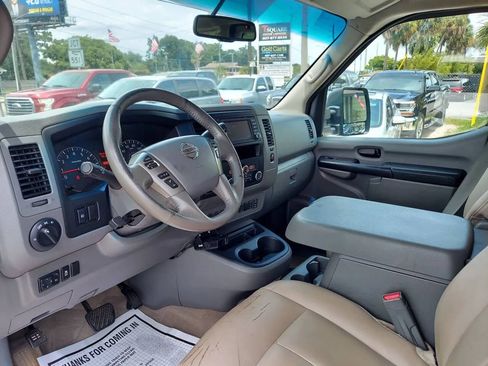 Used 2016 Nissan NV 3500 SL image 16