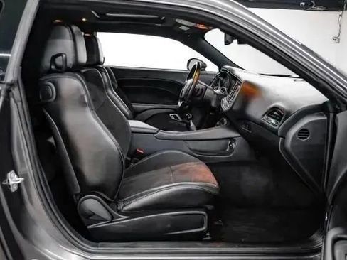 Used 2017 Dodge Challenger R/T Scat Pack image 39