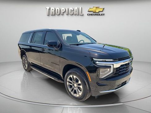 New 2026 Chevrolet Suburban LS w/ LPO, Dark Essentials Package RWD image 7