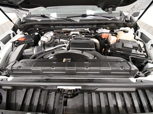 Used 2024 GMC Sierra 3500 AT4 w/ Technology Package AWD/4WD image 12