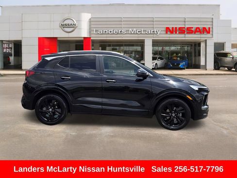 Used 2024 Buick Encore GX Sport Touring FWD image 2