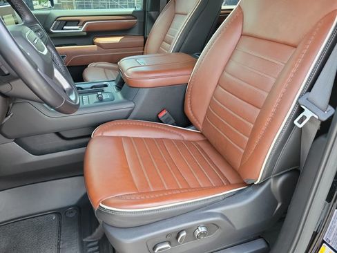 Used 2025 GMC Sierra 2500 Denali Ultimate w/ Max Trailering Package AWD/4WD image 12