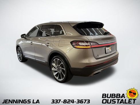 Used 2020 Lincoln Nautilus Reserve w/ Equipment Group 201A FWD image 3
