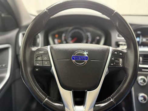 Used 2016 Volvo V60 T5 Cross Country AWD/4WD image 13