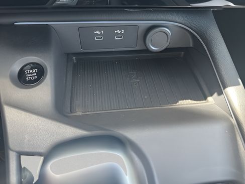 New 2026 Nissan Sentra SV w/ SV Convenience Package FWD image 15